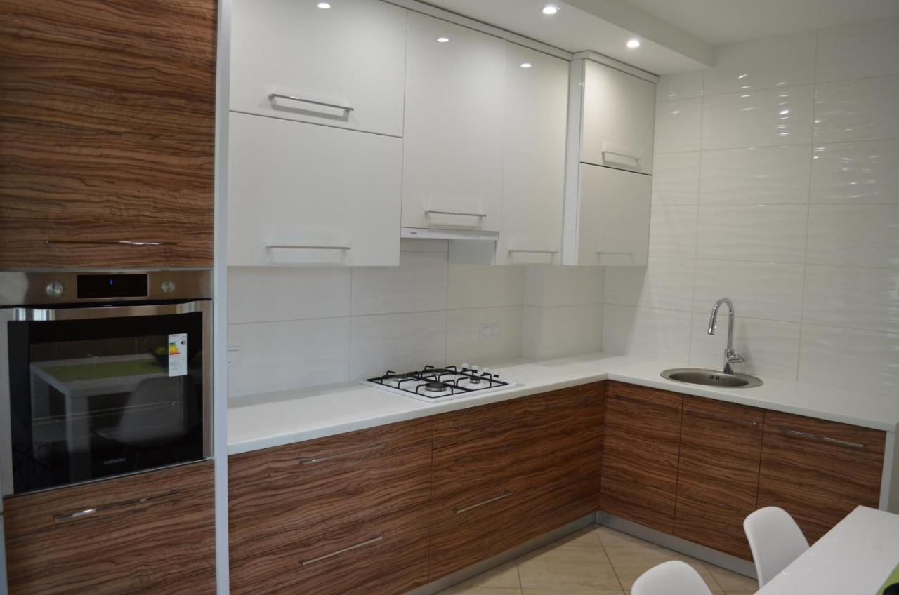 Apartment On Getmana Vigovskogo 49 Rivne Luaran gambar
