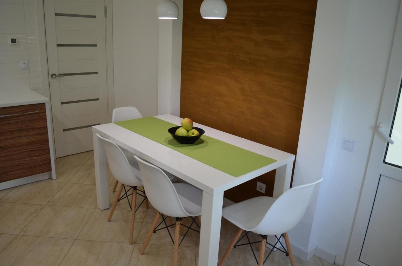 Apartment On Getmana Vigovskogo 49 Rivne Luaran gambar