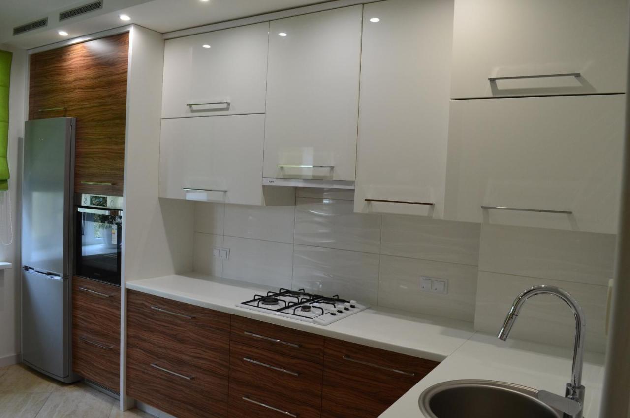 Apartment On Getmana Vigovskogo 49 Rivne Luaran gambar