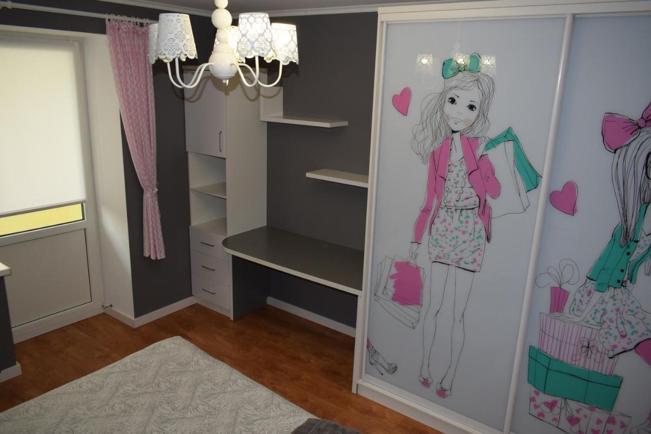 Apartment On Getmana Vigovskogo 49 Rivne Luaran gambar