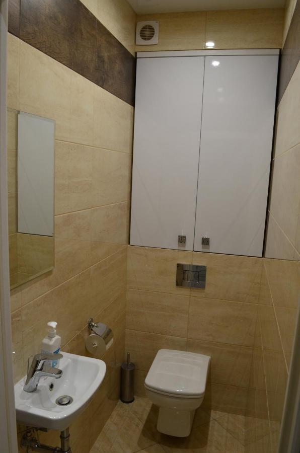 Apartment On Getmana Vigovskogo 49 Rivne Luaran gambar