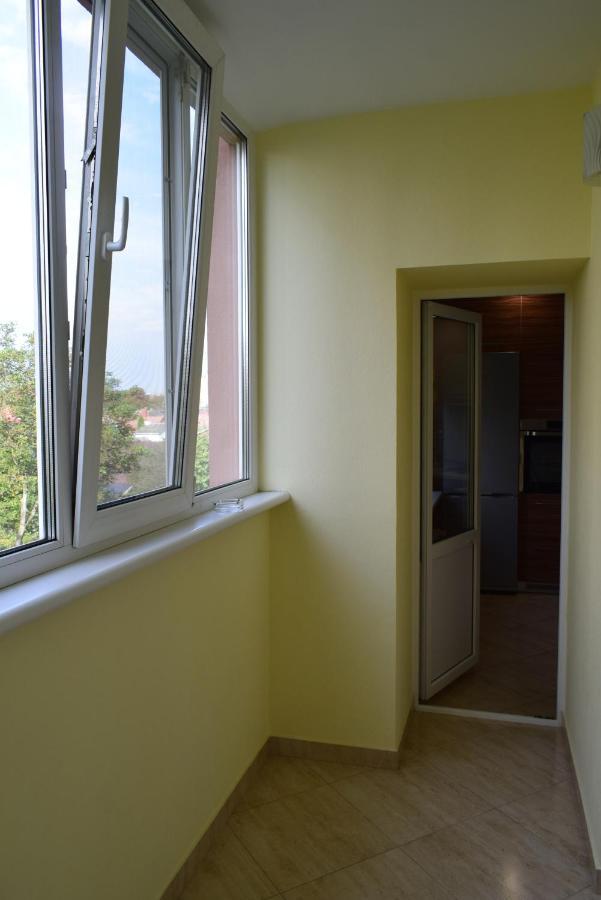 Apartment On Getmana Vigovskogo 49 Rivne Luaran gambar