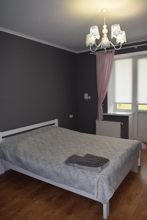 Apartment On Getmana Vigovskogo 49 Rivne Luaran gambar